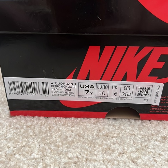 Brand New Retro High Jordan 1s - Picture 7 of 7